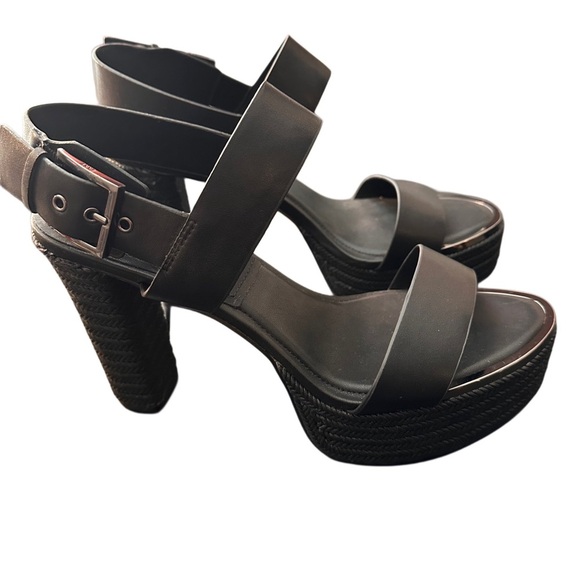 NEW Women's Everyday Yadira-Platform High Heeled Open Toe Sandal Black Size 10 - Picture 10 of 12